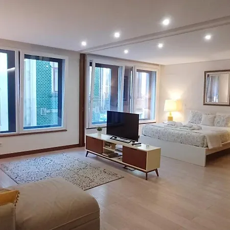 Oliveiras Charming Downtown Apartament *