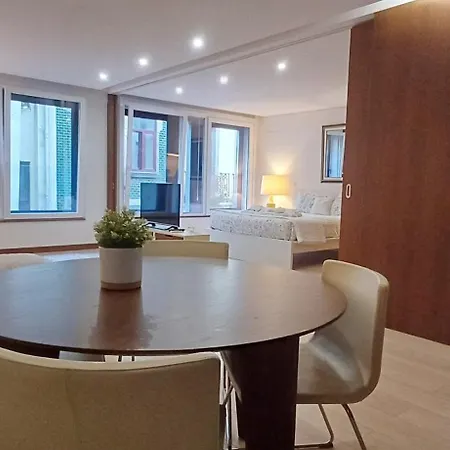 Oliveiras Charming Downtown Apartment