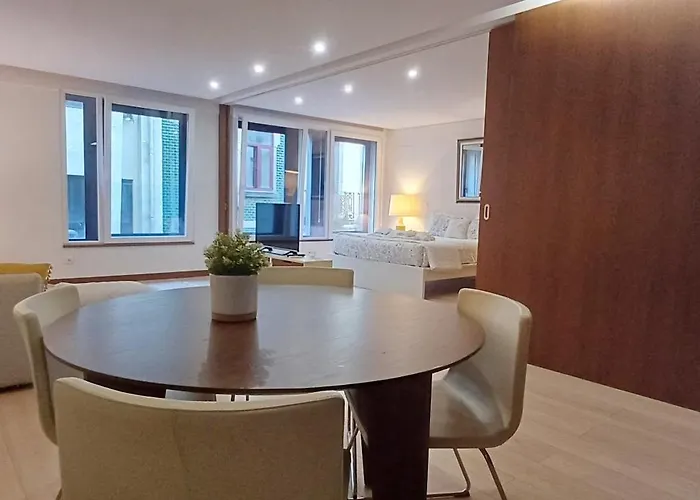 Oliveiras Charming Downtown Apartment